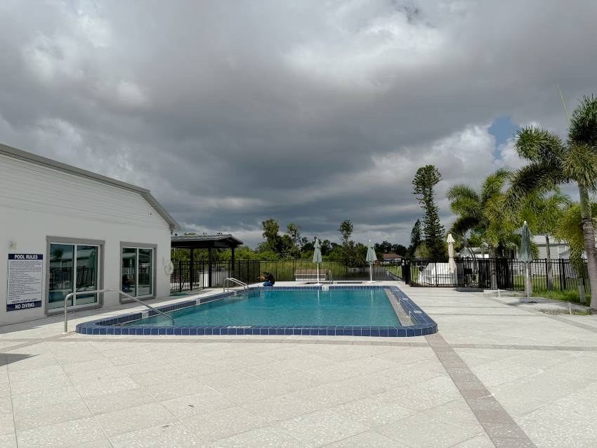 27 Harvest St a Bradenton, FL Mobile or Manufactured Home for Sale